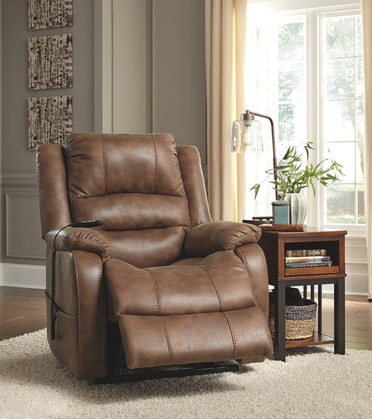 Yandel Signature Design by Ashley Recliner