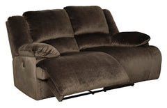 Clonmel Signature Design by Ashley Loveseat