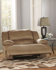 Hogan Signature Design by Ashley Recliner