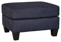 Creeal Heights Benchcraft Ottoman