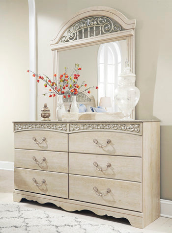 Catalina Signature Design by Ashley Mirror